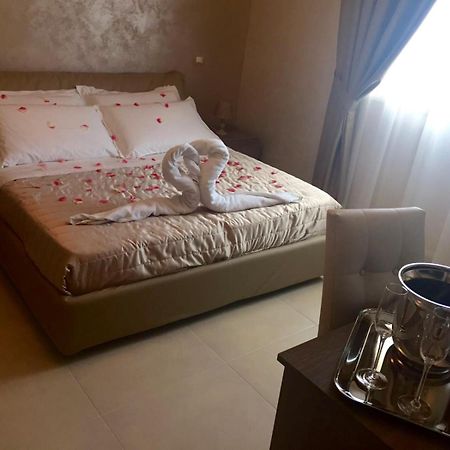 פורטו אמפדוקלה Hotel Riviera Palace חדר תמונה