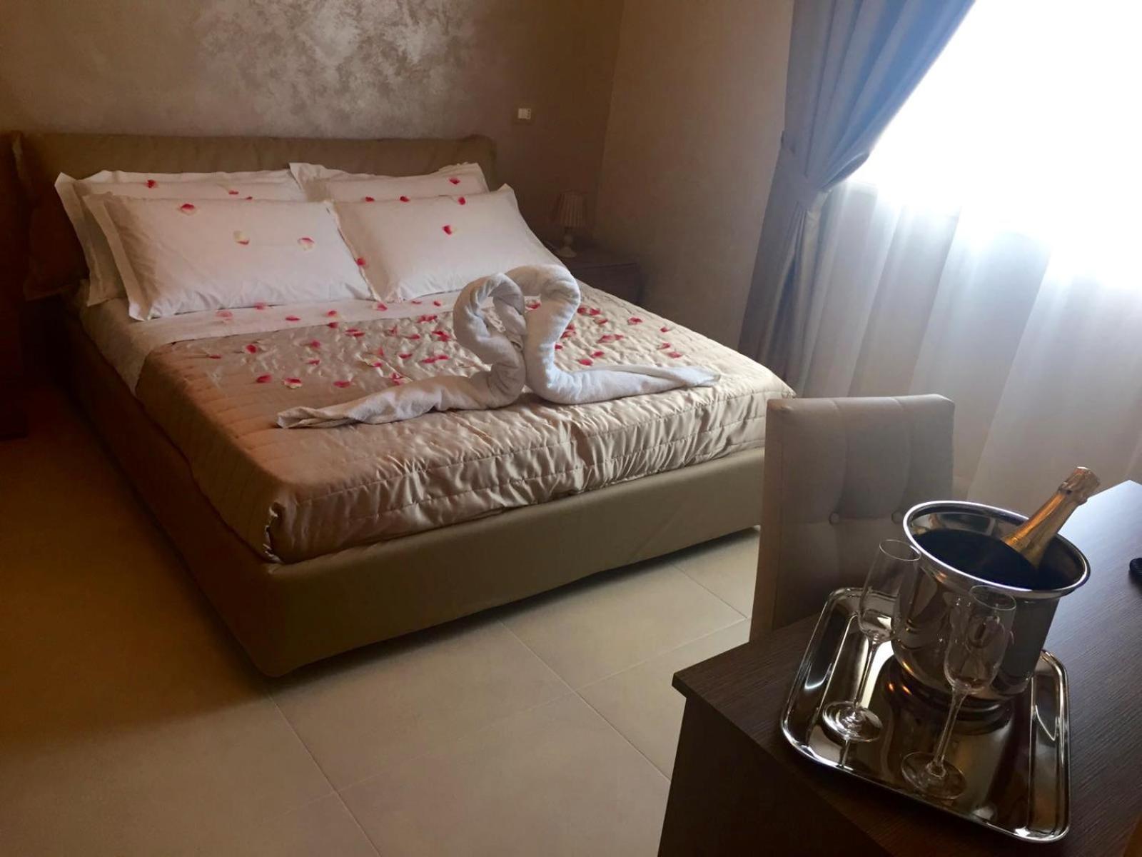 פורטו אמפדוקלה Hotel Riviera Palace חדר תמונה