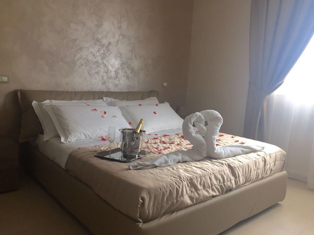 פורטו אמפדוקלה Hotel Riviera Palace מראה חיצוני תמונה