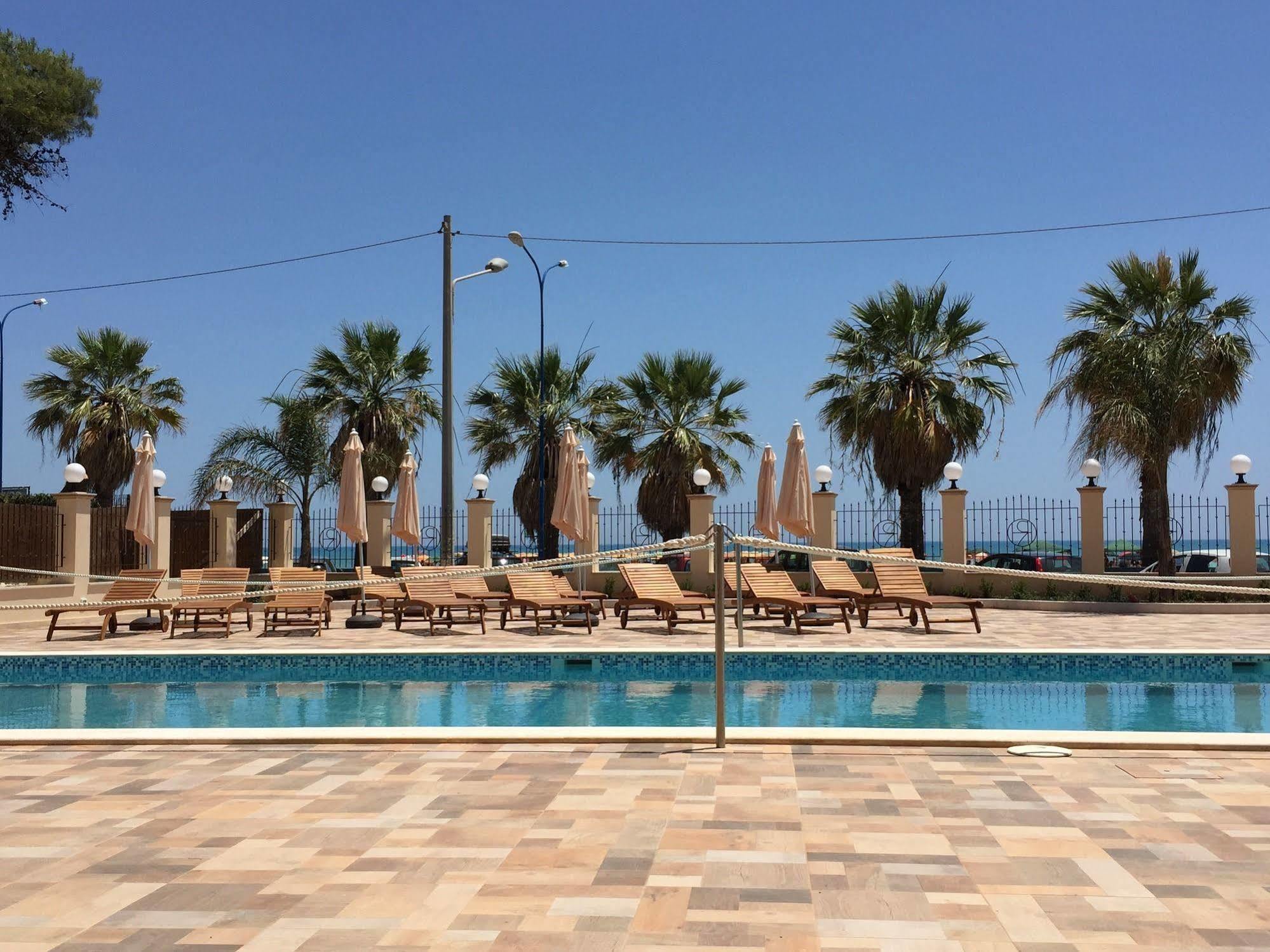 פורטו אמפדוקלה Hotel Riviera Palace מראה חיצוני תמונה