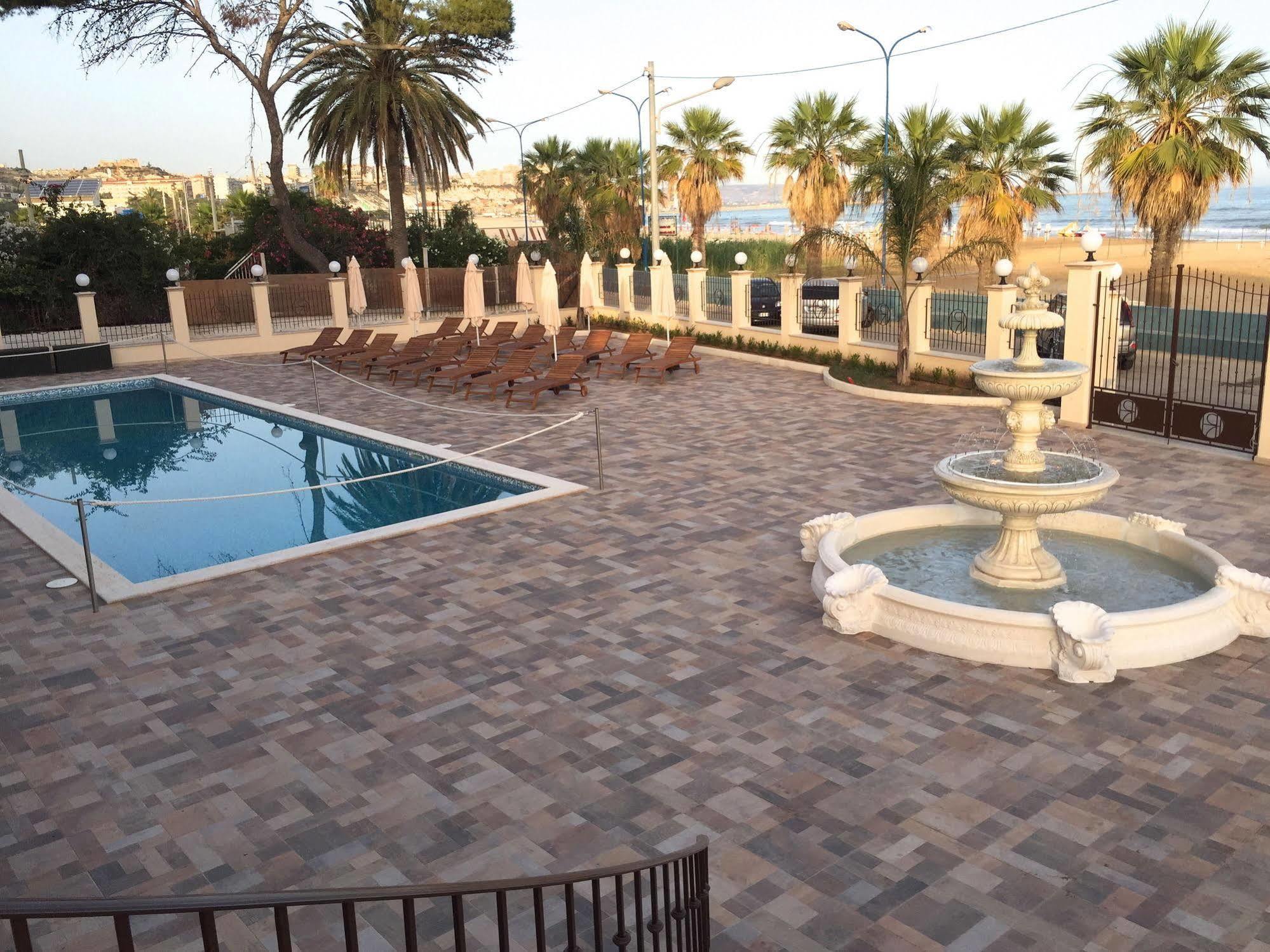 פורטו אמפדוקלה Hotel Riviera Palace מראה חיצוני תמונה