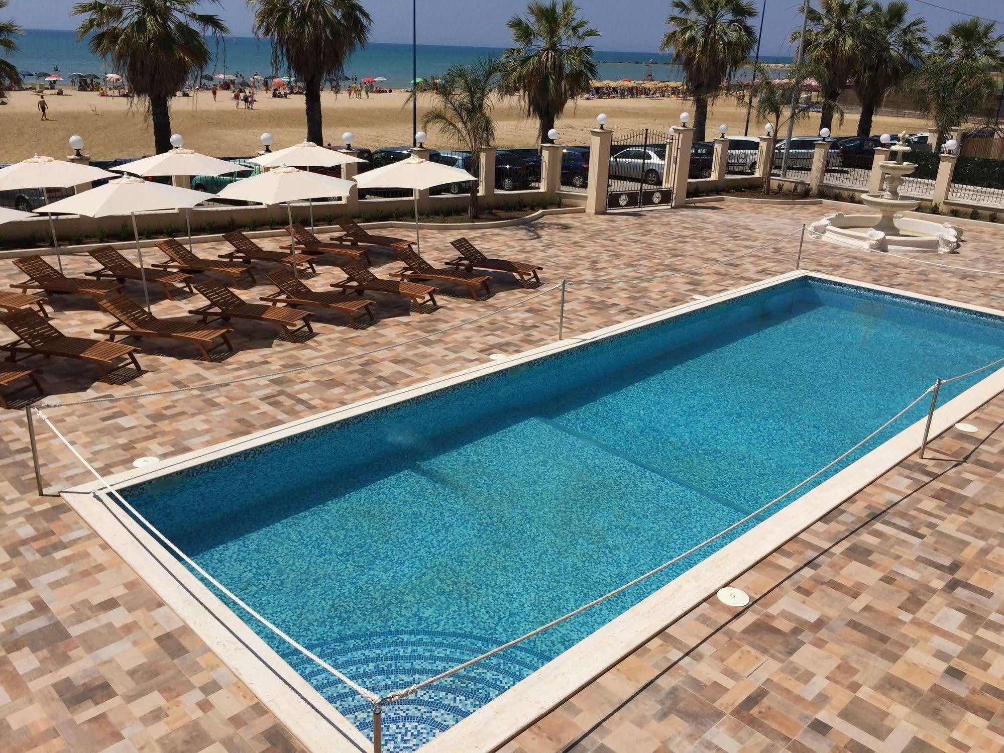 פורטו אמפדוקלה Hotel Riviera Palace מראה חיצוני תמונה